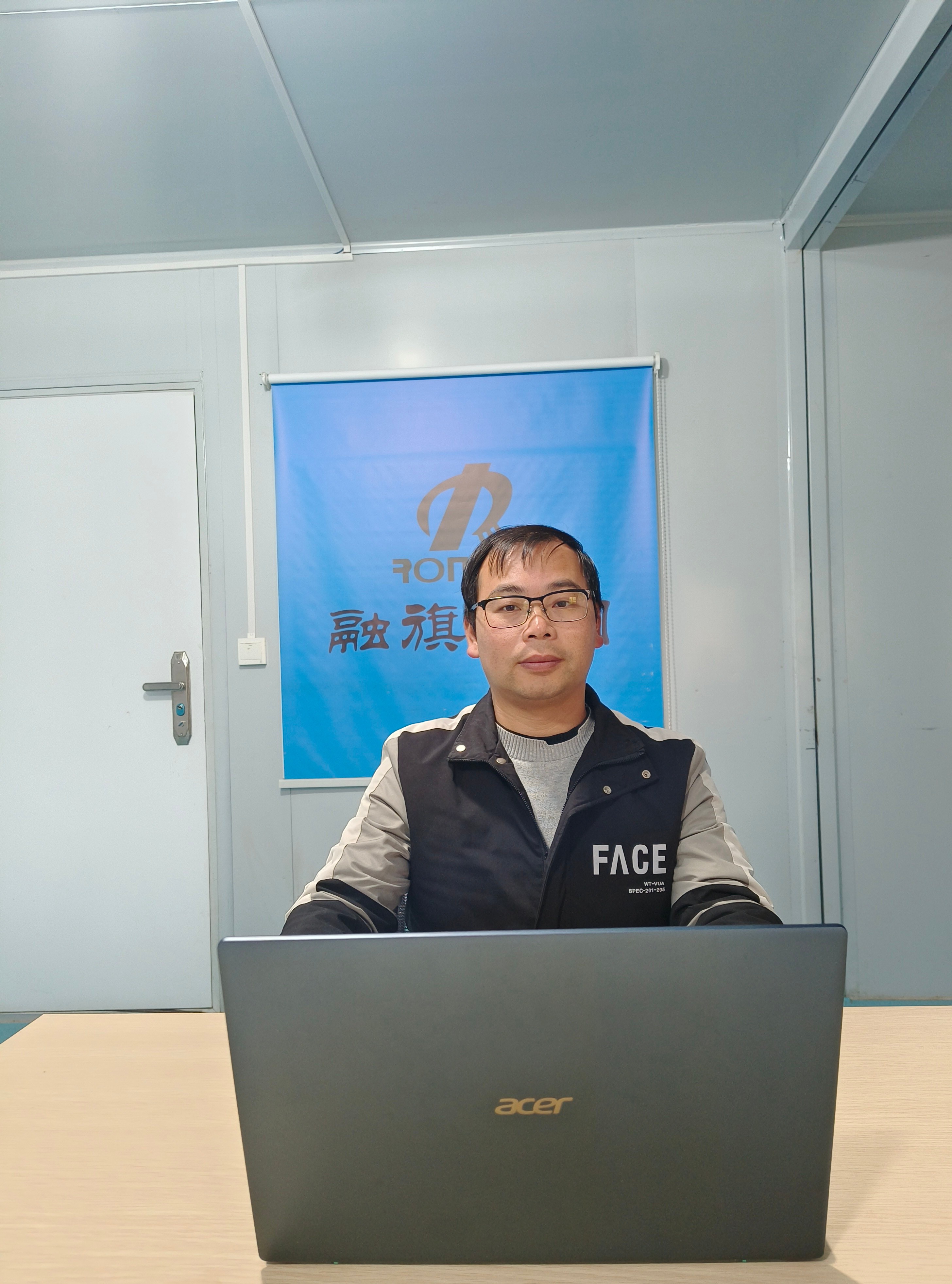江芳健.jpg